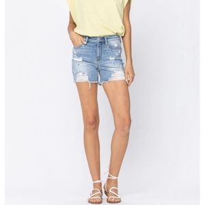 Judy Blue Paint Splattered Shorts 🖌️